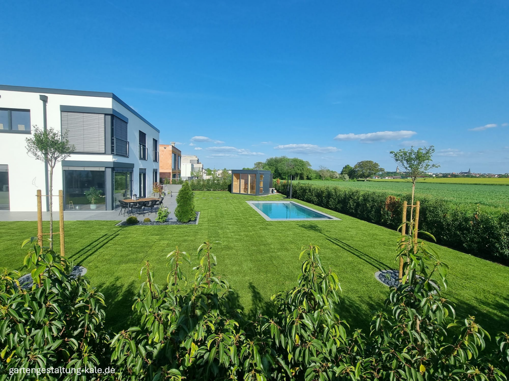 Garten mit Pool_KALE Service GbR